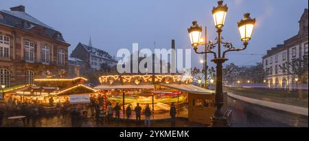 FRANKREICH, BAS-RHIN (67), STRASSBURG, WEIHNACHTSMARKT BROGLIE Stockfoto