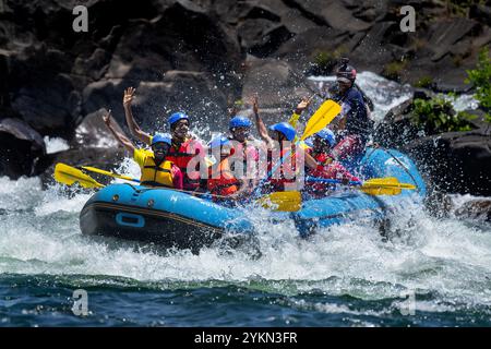 Das Bild von River Rafting im Kali River wurde in Dandeli, Karnataka, Indien, aufgenommen. Stockfoto