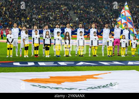 Bukarest, Roumanie. November 2024. Zypern-Kader während ihrer Nationalhymne während des Fußballspiels der UEFA Nations League, der Liga C, der Gruppe C2 zwischen Rumänien und Zypern am 18. November 2024 in der Arena Nationala in Bukarest, Rumänien - Foto Mihnea Tatu/Lightspeed Images/DPPI Credit: DPPI Media/Alamy Live News Stockfoto