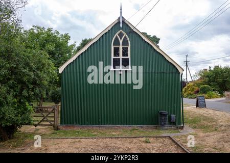 Wellblech-Dorfsaal Framsden Suffolk Stockfoto