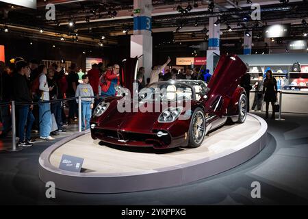 09-11-2024 Zürich, Schweiz. Pagani Utopia Hypercar im Zürcher Autosalon. Stockfoto