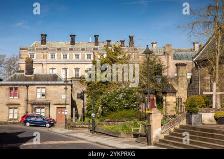 Großbritannien, England, West Sussex, Petworth, Haus aus dem Dorf Stockfoto