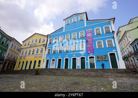 SALVADOR DE BAHIA, BRASILIEN - 13. OKTOBER 2024: Haus der Jorge Amado Stiftung, Pelourinho historisches Zentrum von Salvador de Bahia, Brasilien Stockfoto