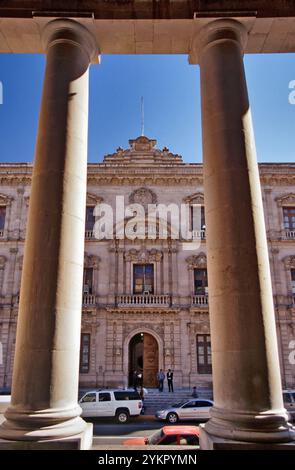 Palacio de Gobierno (Regierungspalast), Blick vom Palacio Federal, Ciudad de Chihuahua (Stadt Chihuahua), Bundesstaat Chihuahua, Mexiko Stockfoto