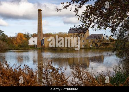 Der Mühlenteich und die Mühle in Tonge Sittingbourne in Kent Stockfoto