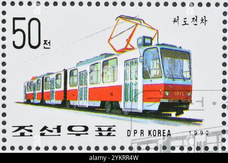 Gestempelte Briefmarke, gedruckt von Nordkorea, auf der Autobus - Tramway - 1015, Werbung für die Internationale Briefmarkenausstellung - Essen, um 1992 gezeigt wird. Stockfoto