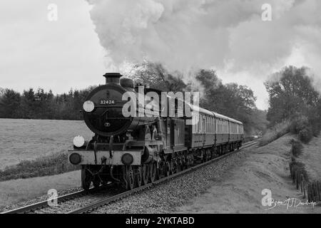 "Beachy Head" - LBSCR-Lokomotive in Dampf bei der Bluebell Railway Stockfoto