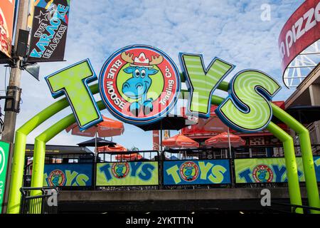 Blue Moose Trading Co. Unterschreiben Sie auf Clifton Hill in Niagara Falls, Ontario, Kanada Stockfoto