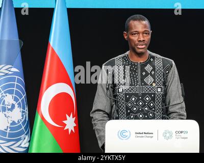 Baku, Aserbaidschan. November 2024. Roger Baro, Minister für Umwelt, Wasser und Sanitärversorgung von Burkina Faso, gibt eine nationale Erklärung während des wiederaufgenommenen hochrangigen Segments im Plenarsaal von Nizami in der Blauen Zone während der Klimakonferenz der Vereinten Nationen COP29, einer Veranstaltung des UNFCCC im Olympiastadion von Baku, ab. COP29, laufende Arbeiten konzentrieren sich auf die Suche nach sauberer Energie im CO2-Offset (Foto: Dominika Zarzycka/SOPA Images/SIPA USA) Credit: SIPA USA/Alamy Live News Stockfoto