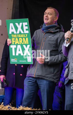 London, Großbritannien. November 2024. Farmers Protest gegen die Budgetänderung, Whitehall, London Tim Farron MP Credit: Ian Davidson/Alamy Live News Stockfoto