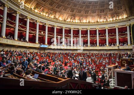 Paris, Frankreich. November 2024. Französische Minister und Parlamentarier nehmen am 19. November 2024 an einer Sitzung mit Fragen an die Regierung in der Nationalversammlung in Paris Teil. Foto: Firas Abdullah/ABACAPRESS. COM Credit: Abaca Press/Alamy Live News Stockfoto