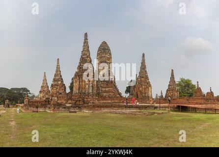 Ein Bild der zentralen Struktur des Tempels Wat Chaiwatthanaram Stockfoto