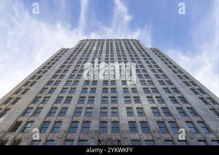 Ein Bild des New Montgomery-Gebäudes aus dem Jahr 140 in der Innenstadt von San Francisco Stockfoto