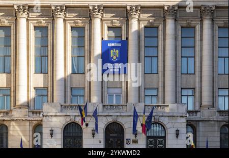 Ein Nahbild des Innenministeriums in Bukarest Stockfoto