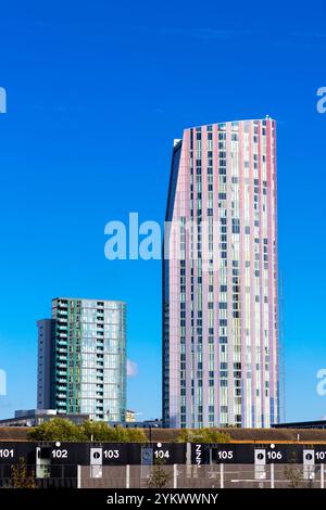 One Eighty Stratford and Halo Tower Building, Stratford, Newham, London, UK Stockfoto