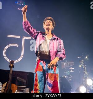 Jacob Collier trat am 18. November 2024 live in Oslo auf Stockfoto