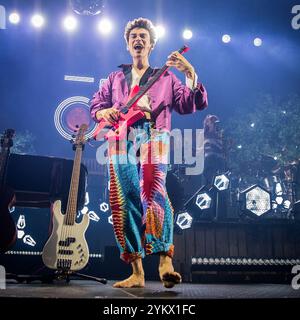 Jacob Collier trat am 18. November 2024 live in Oslo auf Stockfoto