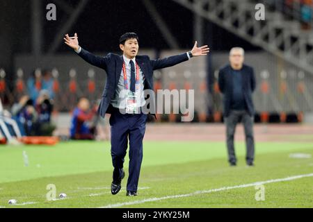 Egret Stadium, Xiamen, China. November 2024. Hajime Moriyasu (JPN), 19. November 2024 - Fußball/Fußball: FIFA Fussball-Weltmeisterschaft 2026 Asien-Qualifikationsrunde Gruppenspiel der Gruppe C zwischen China 1-3 Japan im Egret Stadium, Xiamen, China. Quelle: AFLO/Alamy Live News Stockfoto