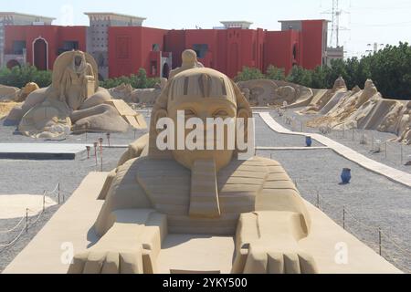 Skulpturen aus Sand für berühmte historische und antike Figuren Stockfoto