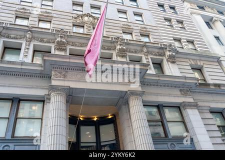 New York City, USA – 19. August 2022: Das Broad Exchange Building in Lower Manhattan, New York City, USA. Stockfoto