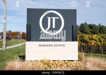 Schild auf dem Weingut Jackson Triggs Estate an der Niagara Stone Road in Niagara-on-the-Lake, Ontario, Kanada Stockfoto