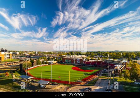 Louisville, KY - 3. Oktober 2024: Jim Patterson Stadium, Heimstadion des Baseballteams der University of Louisville. Stockfoto