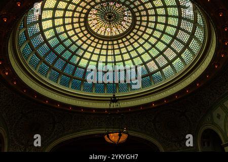 Die größte Tiffany Glass Dome der Welt, Preston Bradley Hall, Chicago Cultural Center, Chicago, Illinois, USA Stockfoto