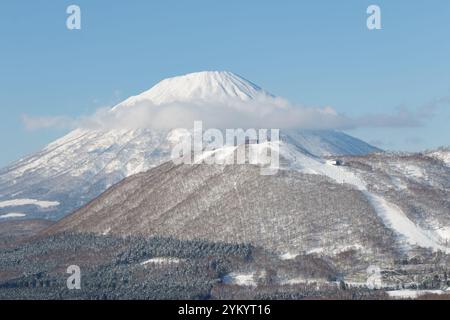 Rusutsu und Mount Yotei verschneite Winterlandschaft, Hokkaido, Japan Stockfoto