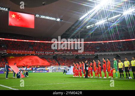 Xiamen, China. 19. November 2024. Team China während des dritten Qualifikationsspiels der Asiatischen Gruppe C zwischen China und Japan im Xiamen Egret Stadium. Quelle: Meng Gao/Alamy Live News Stockfoto