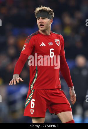 Cardiff, Großbritannien. November 2024. Joe Rodon aus Wales während des Spiels der UEFA Nations League im Cardiff City Stadium. Der Bildnachweis sollte lauten: Darren Staples/Sportimage Credit: Sportimage Ltd/Alamy Live News Stockfoto