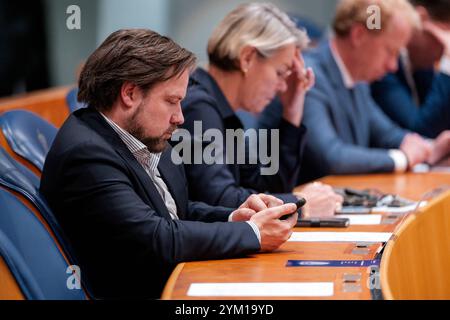 19. NOVEMBER 2024 Niederländisch Tweede Kamer Plenardebatte DEN HAAG, NIEDERLANDE - 19. NOVEMBER: Diederik Boomsma NSC während der Plenardebatte im Tweede Kamer am 19. November 2024 in den Haag, Niederlande den Haag Tweede Kamer Niederlande Inhalte können in den Niederlanden nicht direkt oder indirekt über Dritte weiterverbreitet werden. Copyright: XJohnxBeckmannx Stockfoto