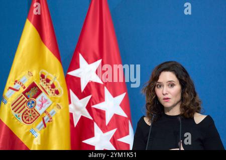 Madrid, Madrid, Spanien. November 2024. Isabel Diaz Ayuso, Präsidentin Madrids, nimmt am 20. November 2024 an der 85. Ausgabe des „˜Madrid Press Association Awards“ im Real Casa de Correos in Madrid, Spanien Teil (Foto: © Jack Abuin/ZUMA Press Wire). Nicht für kommerzielle ZWECKE! Stockfoto