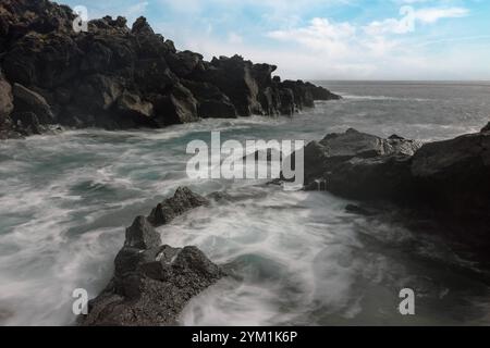 Die natürlichen Lavabecken in Ribeira Seca, Ribeiras, Lajes do Pico auf der Insel Pico auf den Azoren. Stockfoto