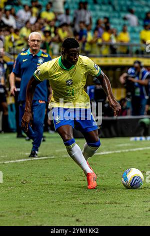 Salvador, Bahia, Brasilien. November 2024. Salvador (BA), 19/2024 Ã¢â‚¬' Qualifikation/brasilien/uruguay/BA Ã¢â‚¬' Höhepunkte des Spiels zwischen brasilien und uruguay, gültig für die 12. Runde der Qualifikation zur Weltmeisterschaft 2026, die am dienstag, den 19. november 2024 in salvador ausgetragen wird. (Kreditbild: © Pedro Paulo Diaz/TheNEWS2 via ZUMA Press Wire) NUR REDAKTIONELLE VERWENDUNG! Nicht für kommerzielle ZWECKE! Stockfoto