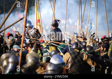 Groenlo, Gelderland, Niederlande - 26. 10. 2024: Die Schlacht von Grolle (Niederländisch: SLAG om Grolle). Historische Nachstellung der Belagerung der befestigten Grenze Stockfoto