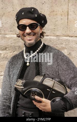 Ulysses de Melo besucht die Modeschau Vivienne Westwood während der Pariser Fashion Week im Frühjahr Sommer 2025. Stockfoto