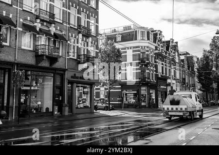 Amsterdam, Niederlande - 12. Oktober 2021: Straßenschild am Museumsviertel von Amsterdam, Niederlande. Stockfoto