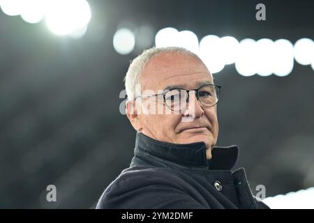 Roma, Italien. Dezember 2023. Foto Alfredo Falcone/LaPresse 02 Dicembre 2023 - Roma, Italia - Sport, calcio - Lazio vs Cagliari - Campionato italiano di calcio Serie A TIM 2023/2024 - Stadio Olimpico di Roma. Nella foto: Claudio Ranieri (Cheftrainer Cagliari Calcio) Foto Alfredo Falcone/LaPresse 02. Dezember 2023 Rom, Italien - Sport, Fußball - Lazio vs Cagliari - italienische Fußballmeisterschaft der Serie A 2023/2024 - Olympisches Stadion und Rom. Auf dem Bild: Claudio Ranieri (Cheftrainer Cagliari Calcio) Credit: LaPresse/Alamy Live News Stockfoto