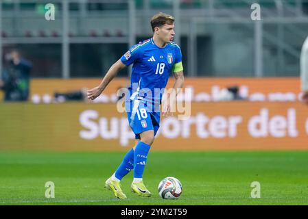 Mailand, Italien. November 2024. Nicolo' Barella aus Italien während der UEFA Nations League 2024/25 League Ein Gruppenspiel zwischen Italien und Frankreich am 17. November 2024 in Mailand. Quelle: Giuseppe Maffia/Alamy Live News Stockfoto