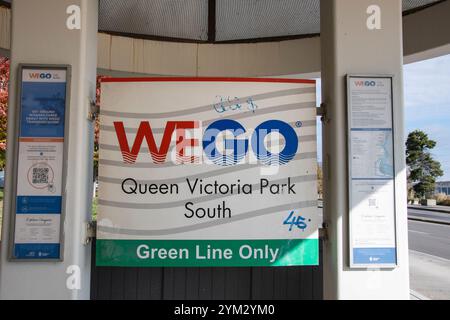 WEGO Green Line Schild in einer Bushaltestelle am Niagara River Parkway in Niagara Falls, Ontario, Kanada Stockfoto