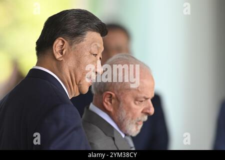 DF - BRASILIA - 11/20/2024 - BRASILIA, BESUCH DES CHINESISCHEN PRÄSIDENTEN XI JINPING BEI PRÄSIDENT LULA - der brasilianische Präsident Luiz Inacio Lula da Silva empfängt den chinesischen Präsidenten Xi Jinping am 20. November 2024 im Alvorada-Palast. Foto: Mateus Bonomi/AGIF Stockfoto