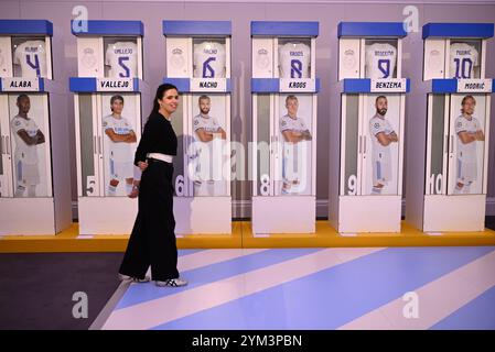 DIE ERSTEN UMKLEIDEKABINEN DES REAL MADRIDS SANTIAGO BERNABEU STADION, DIE ZUVOR VON CRISTIANO RONALDO, DAVID BECKHAM, ZIDANE UND LUIS FIGO BENUTZT WURDEN Stockfoto