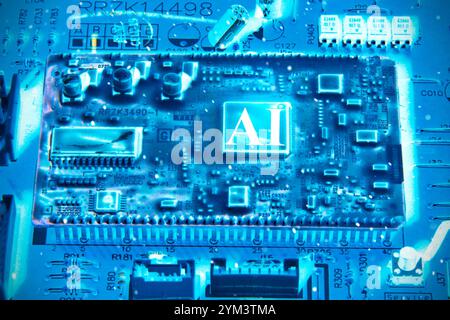 Motherboard mit Ai drauf. Konzept-KI-Technologie (Künstliche Intelligenz), Chip-IC auf Leiterplatte, Leiterplatte, Mikroprozessor. Stockfoto