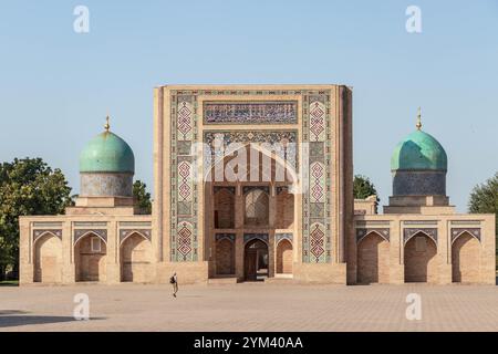 Blick auf die Barak Khan Madrasah des Khast Imam Komplexes. Taschkent. Usbekistan. Stockfoto