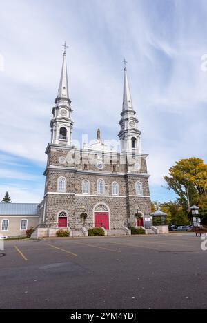 Die katholische Kirche Notre-Dame-de-Bonsecours von L’Islet-sur-Mer (L'Islet, Québec, Kanada) Stockfoto