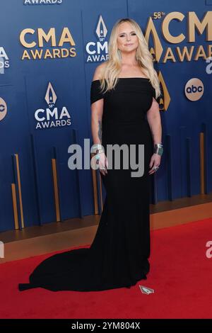 20. November 2024: Nashville, Tennessee, USA: MIRANDA LAMBERT kommt auf dem roten Teppich während der 58. Jährlichen CMA Awards, der größten Nacht der Country Music, im Music City Center. (Kreditbild: © Mickey Bernal/AdMedia via ZUMA Press Wire) NUR REDAKTIONELLE VERWENDUNG! Nicht für kommerzielle ZWECKE! Stockfoto