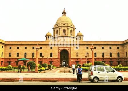 Ein Teil des indischen Sekretariatsgebäudes am Rajpath Boulevard auf dem Raisina Hill in Neu-Delhi, Delhi, Indien. Stockfoto