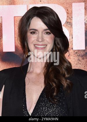 Hollywood, USA. November 2024. Mary Holland kam am 20. November 2024 zur Premiere von „Nightbitch“ Los Angeles im Linwood Dunn Theatre in Hollywood, KALIFORNIEN. © Janet Gough/AFF-USA. COM Credit: AFF/Alamy Live News Stockfoto