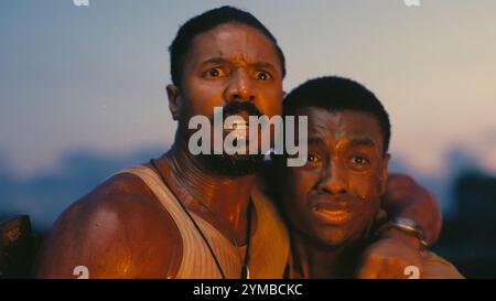 MICHAEL B. JORDAN und ja’QUAN MONROE-HENDERSON in SÜNERS (2025), Regie: RYAN COOGLER. Titel: Proximity / Warner Bros. / Album Stockfoto