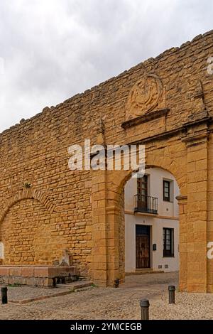 Straßenansicht, Stadtmauer, Stadttor, Puerta de Almocabar, 13. Jh. Stockfoto